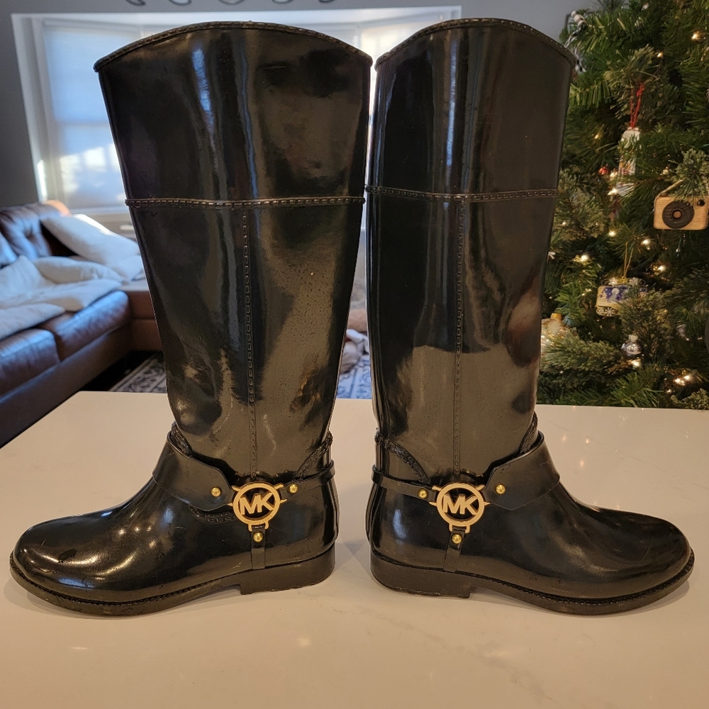 Rain boots